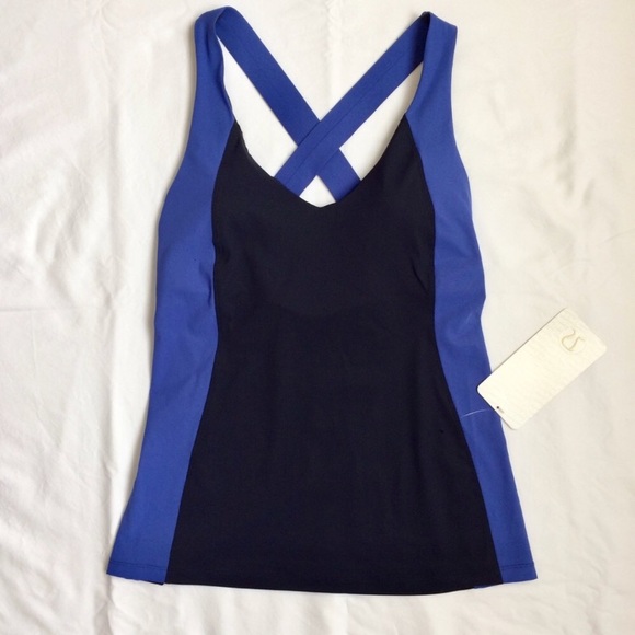 lululemon athletica Tops - Lululemon Breath 2in1 Tank